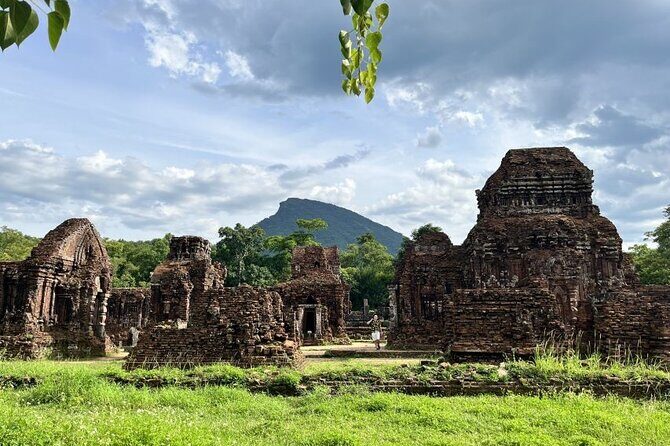 5 Hours Tour with Cruise in My Son Sanctuary Sunset , Vietnam - Cruise Food, Sunset Views, and the Small Comforts