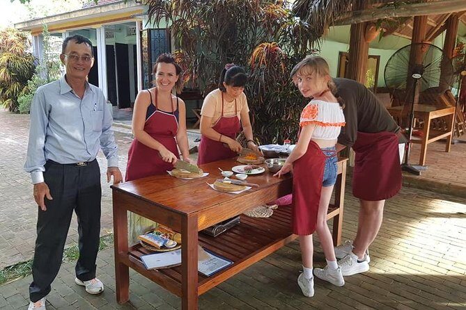 A Real Insight into Hoi An Village Island Experience & Hidden Gem - Hoi An Ancient Town: guided context after the countryside work