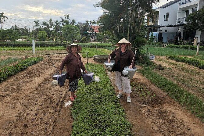A Real Insight into Hoi An Village Island Experience & Hidden Gem - Tra Que Vegetable Village: herbs, gardens, and a real farming mindset