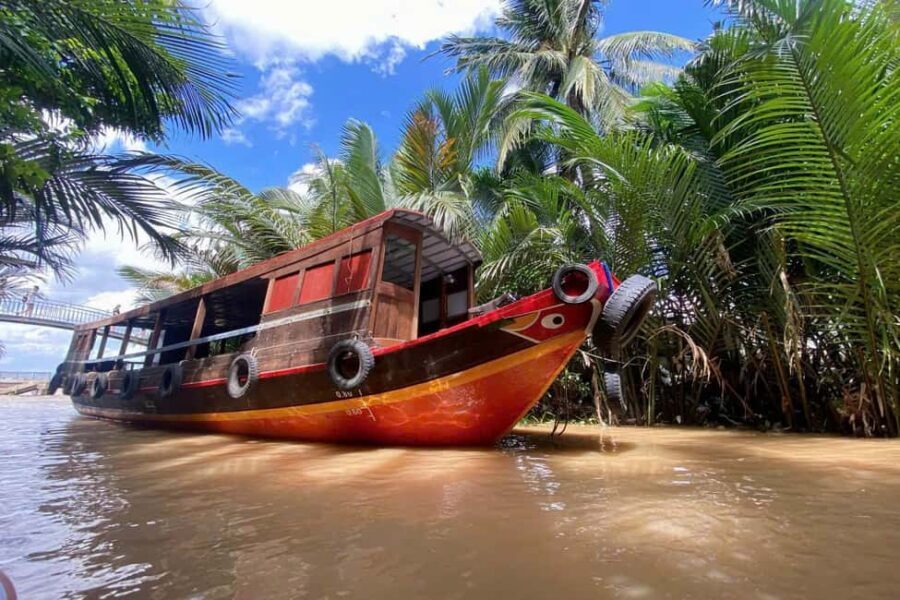 Authentic Mekong Delta: Tuk Tuk, Rowing Boat, Biking Tour - Leaving Ho Chi Minh City: the 7:00–7:40 pickup and river-time mindset