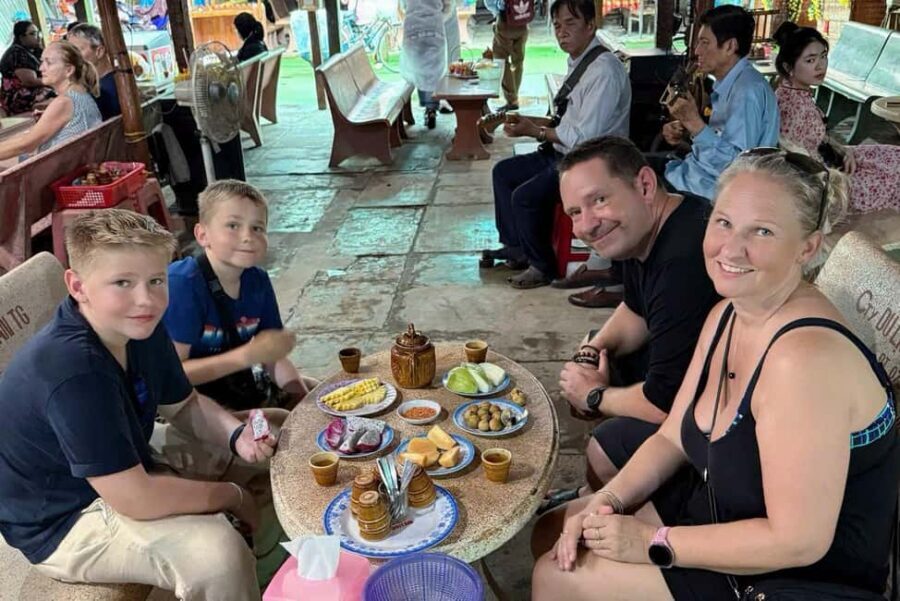 Authentic Mekong Delta: Tuk Tuk, Rowing Boat, Biking Tour - Vinh Trang Pagoda: a calm pause before the river circuit