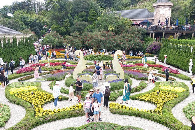 Ba Na Hills - Golden Bridge Group Tour - Golden Bridge by cable car: Marseille Station to the main photo moment