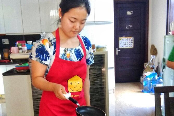 Best cooking class in Hoi An with Jolie (JHA3) - The Fun Ingredient: Piano, Guitar, and Pancake Flipping