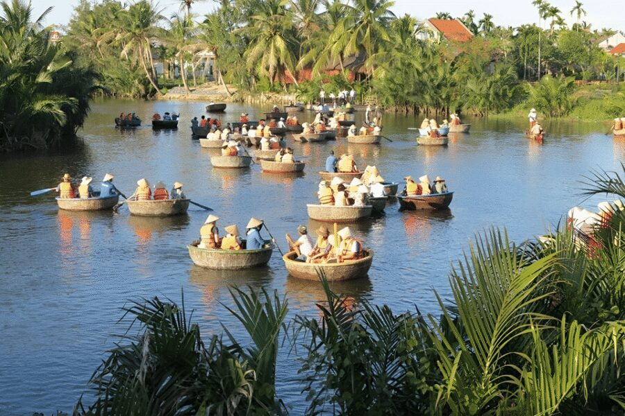 Cam Thanh: Coconut Basket Boat and Enjoy Free Coconut Ticket - Cam Thanh Coconut Basket Boats: what happens during your day