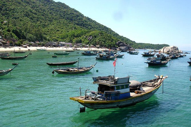 Cham Island Tour Snorkeling -Sunbathing - Nice Beach - Speedboat - Groups, pickup vehicles, and how not to waste time