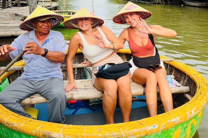 Coconut Basket Boat Ride by Hangcoconut - Best fit: who should book this Hangcoconut boat ride