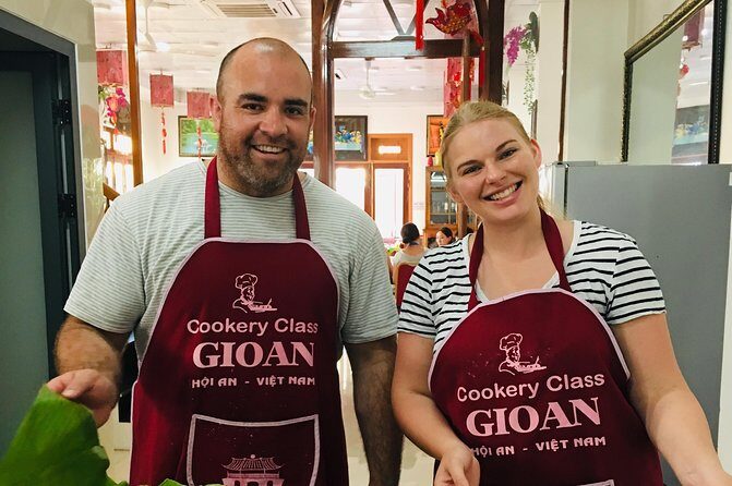Cook Like a Local: Your Personalized Vietnamese Culinary Journey - Lunch and Dinner: Eating It the Vietnamese Way