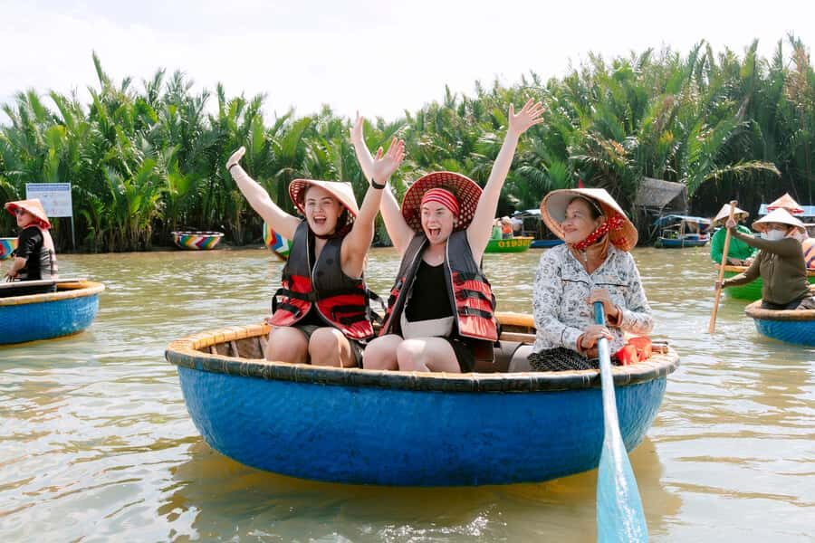 COOKING CLASS & BASKET BOAT - The Market Start: Where Your Cooking Ingredients Have a Story