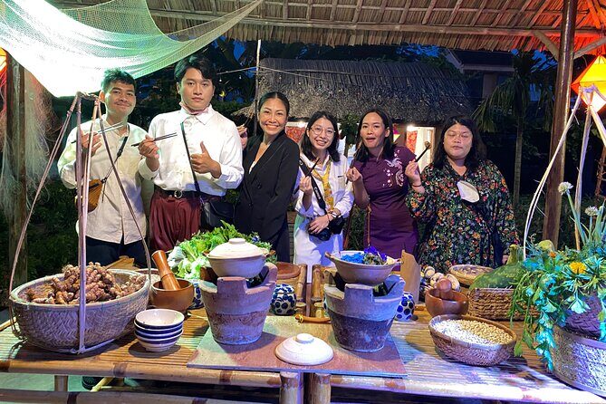 Cooking Class Hoi An - Organic Garden - Farming Tour-Handicrafts - Walking the Organic Garden: Plants, Benefits, and the Gardener Role