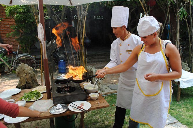 Cooking Class , Local Market , Basket Boat And CRABS FISHING - Hoi An Morning Market: shopping with a purpose