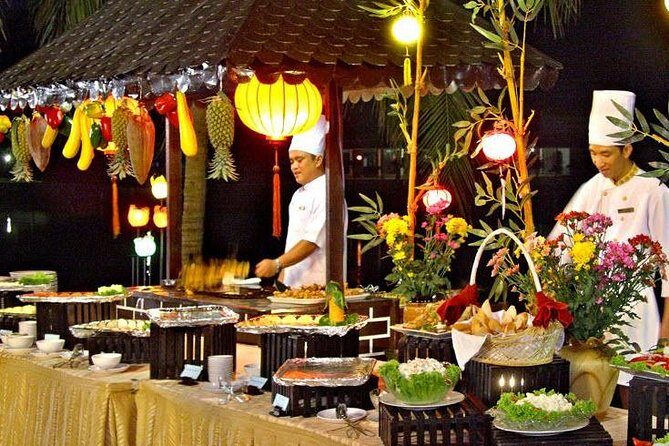 Cooking Class , Local Market , Basket Boat And CRABS FISHING - Price and Logistics: does $65 feel fair?