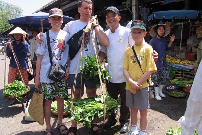 Cooking Class , Local Market , Basket Boat And CRABS FISHING - Basket Boat and Purple Crab Fishing in Coconut Canals