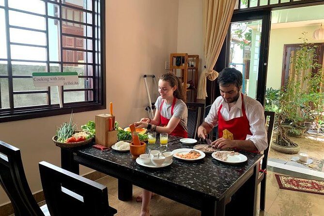 Cooking with Jolie in Hoi An and Lantern making class (JHA4) - Organic Garden and Market: Where Your Lunch Begins