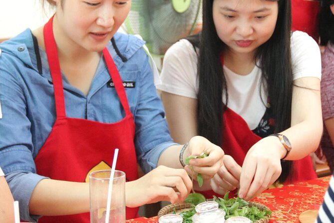 Cooking with Jolie in Hoi An and Lantern making class (JHA4) - Cooking With Jolie: Four Dishes in a Local Home Setting