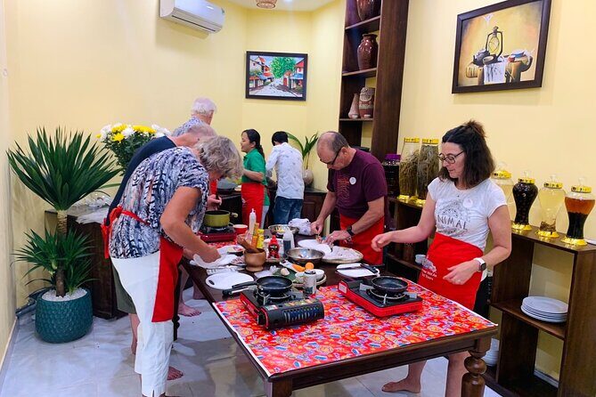 Coooking Class And Eating Tour - Tra Que Vegetable Village: See How Garden Work Shapes What You Eat