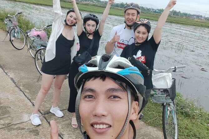 Countryside Bicycle To-Trà Quế village,Carpentryvillage,makingMat - Hands-on workshops: rice noodles, lantern making, and weaving mats