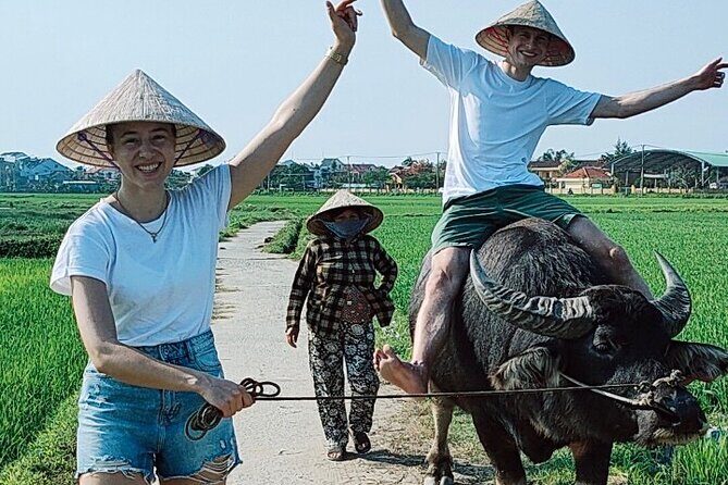 Cycling, Buffalo, Basket Boat ride in Hoi An - Basket boat paddling through coconut palm jungle