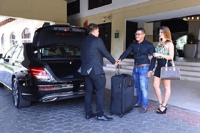 Da Nang Airport Arrival Or Departure By Private Car Transfers - Comfort details that make the ride feel shorter