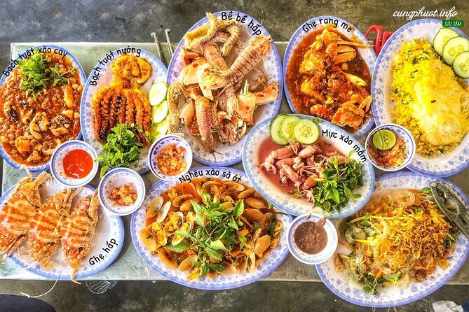 Da Nang by Night from Hoi An: Seafood dinner, night market and cruise trip - Han River Cruise (45 Minutes) With Live Music: Ending on a Different Note