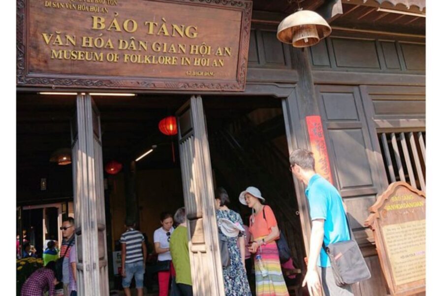 Da Nang/Hoi An: Market & Old Town Private Tour with Transfer - Where the Tour Time Goes and What You Can Do After 11:00