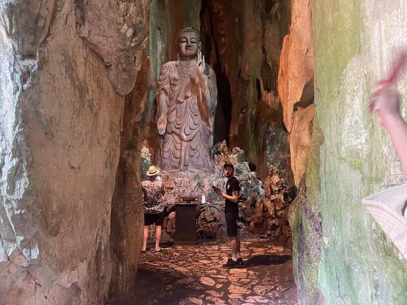 Da Nang/Hoian: Marble Mountain, Am Phu Cave, Monkey Mountain - Non Nuoc Stone Carving Village: The 400-Year Craft Stop