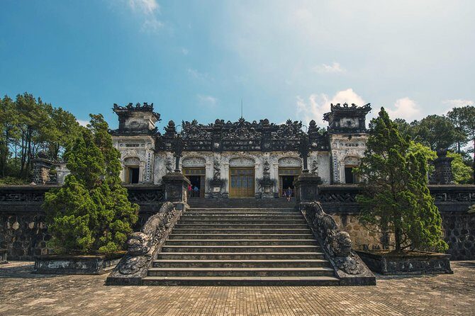 Day trip to Hue- The Imperial City from Hoi An/ Da Nang - Hue Imperial City: The Fortress Built to Face the River