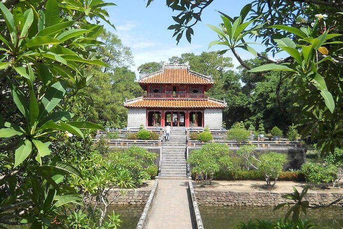 Day trip to Hue- The Imperial City from Hoi An/ Da Nang - The Guides: What Makes the Explanations Feel Worth It
