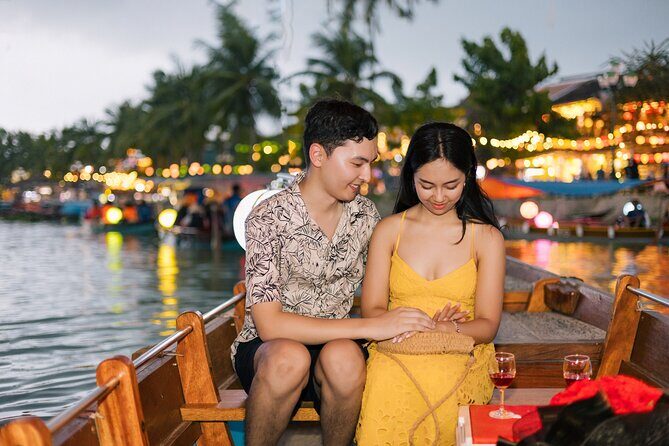 Discover Hoi An by Bamboo Basket and Lantern Boat - Fishing demonstrations: how the tour connects you to working locals