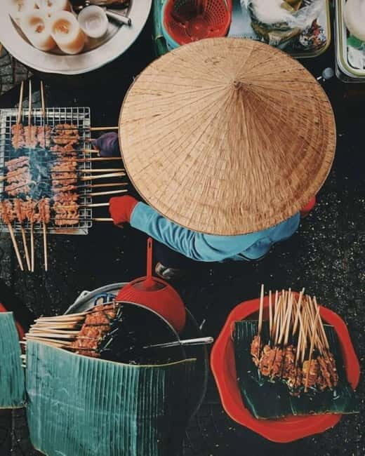 Eat Like a Local – Hoi An Evening Food Tour - Finding your way at 6:00PM: the Hoàng Diệu start point