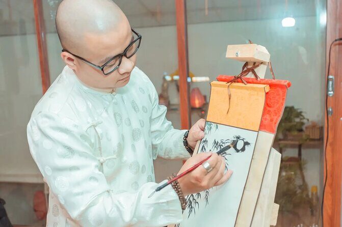 Experience Calligraphy Learning Class in Old Town Hoi An - Ancient and Modern Vietnamese Calligraphy: What You Learn in the Workshop