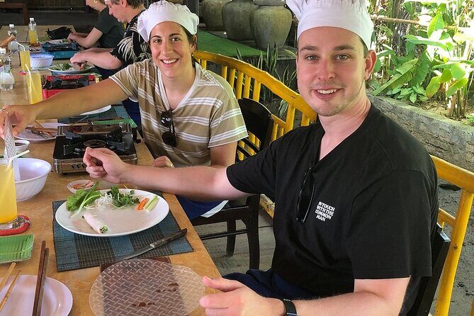 Experience Cooking Class for Lunch or Afternoon With Local Chef - Group Size and the Comfort Factor (Max 10 People)