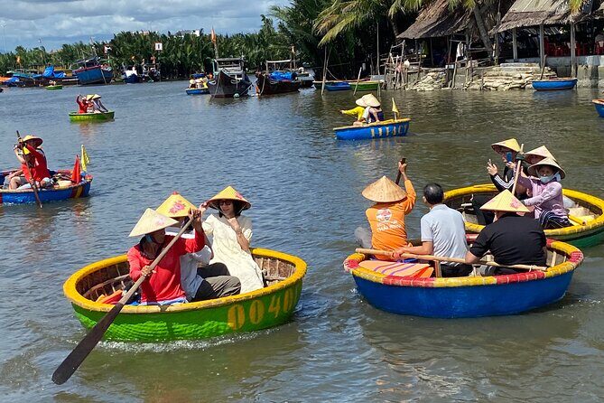 Experience Hoi An Vegetarian Cooking Class with Basket Boat Ride - The Market Stop: Where Vietnamese Cooking Starts to Make Sense