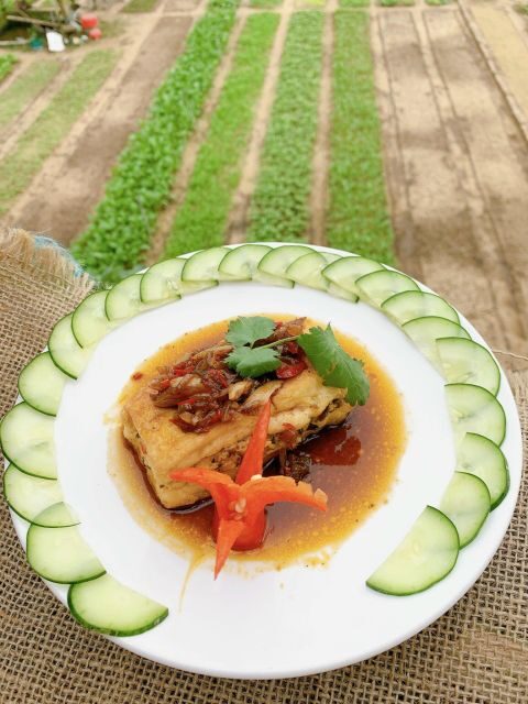 Farming with Farmers at ancient vegetable Village "Tra Que" - From pickup to rice fields: getting into the countryside mood fast