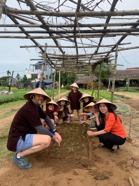 Farming with Farmers at ancient vegetable Village "Tra Que" - Who should book this Tra Que farm day?