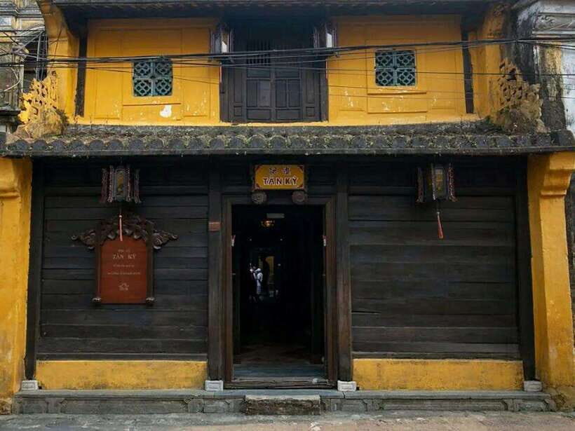 From Da Nang: Hoi An City Tour W Boat Ride - Lantern Release - Dinner and the traditional arts house: easy local fuel