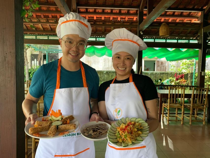 From Hoi An: Cooking Class at Organic Farm - Communal cooking and eating: why you’ll enjoy the group side