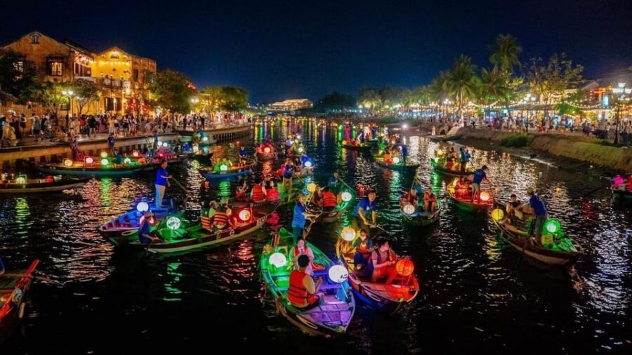 From Hoi An/ Da Nang: Hoi An City Tour & Release Lanterns - The boat ride and flower lantern release: the highlight you’ll remember