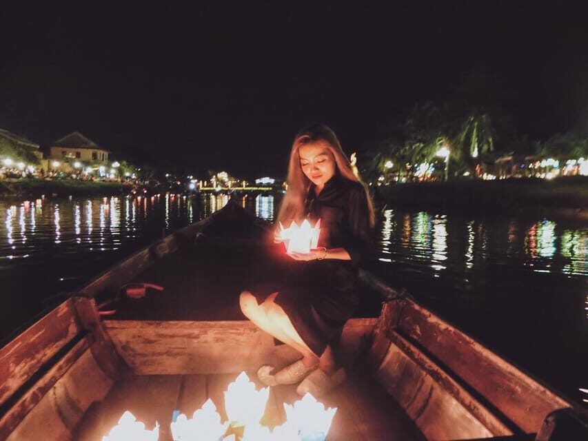 From Hoi An/ Da Nang: Hoi An City Tour & Release Lanterns - Ancient houses: Phung Hung or Tan Ky lets you read wealth in wood and space