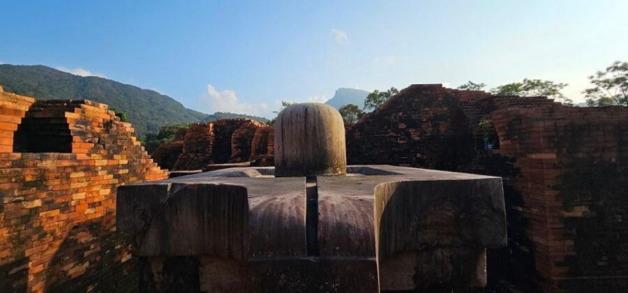 From Hoi An: My Son Sanctuary & Marble Mountains Guided Tour - Breakfast and lunch: local mì Quảng fuel (and coffee) mid-day
