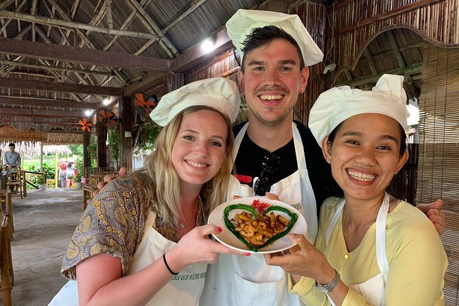 Full Experience Tour: Cooking Class & Basket Boat at Eco-Village - Getting Started in Hoi An: Pickup, Roads, and First Impressions