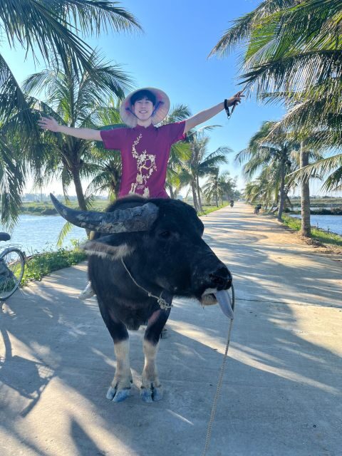 Funny day cycling, Buffalo riding and Basket boat - Key moments to look forward to