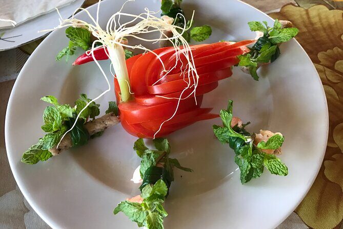 Gardening at Tra Que Vegetable Village and cooking class - Cooking class: tam huu rolls and banh xeo you can cook at home