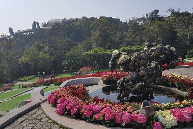 GOLDEN BRIDGE & BA NA HILL in Early moring to Avoid Crowds from DA NANG or HOIAN - Should you book GOLDEN BRIDGE & BA NA HILL early morning?