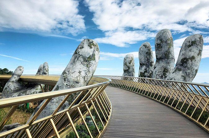Golden Hand Bridge Afternoon and Evening Tour - The guide makes the day run better (Sam and Uncle Sam Tours)