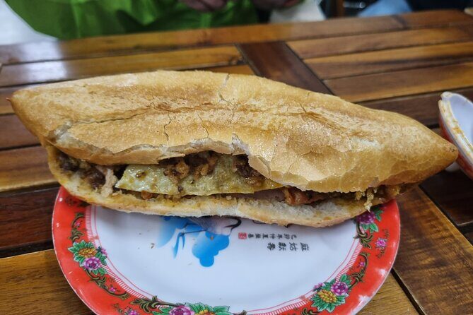 Half-day Private Street Food Tour in Hoi An - Stop 2 at BIDV ATM: Optional Balut for Brave Eaters