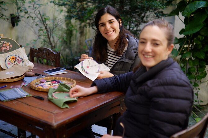 Hand Embroidery Workshop in Hoi An for Beginers - Little Daisy Hoi An and the kit you start with