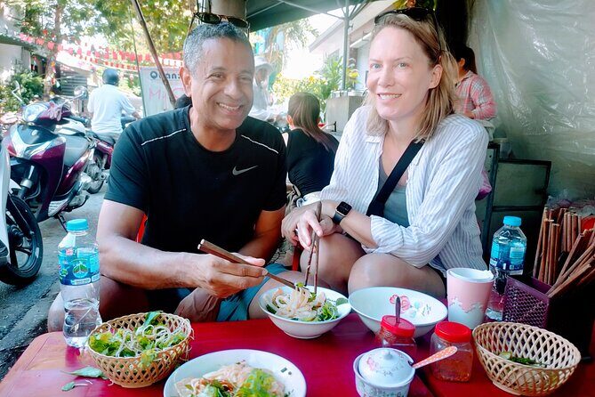 Hidden Gem of Hoi An Old Town-Local Food-Lantern Making-Tailoring - Stop 3: A food walk built around Cao Lau and White Rose dumplings