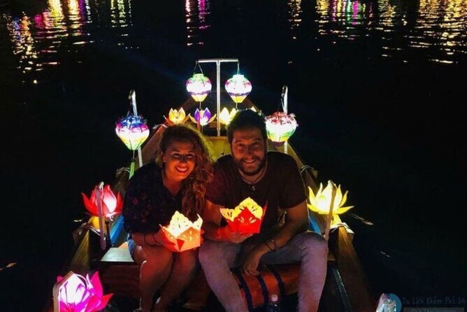 Hoai River Boat Trip by Night with Release Lantern - Why This Lantern Boat Is Perfectly Short (and That’s the Point)