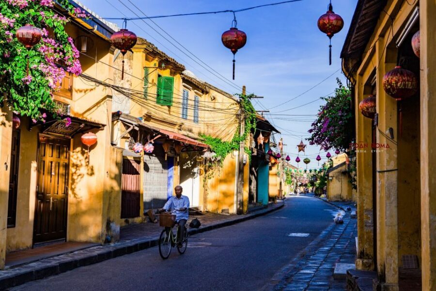 Hoi An: 2.5-Hour Street Food Tour - A 2.5-hour Hoi An street-food walk is the sweet spot