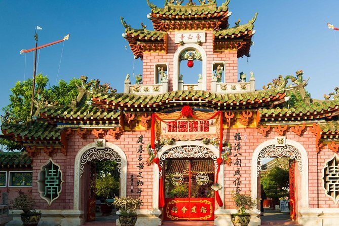 Hoi An Ancient Town Tour: Japanese Covered Bridge & Old House from Hoi An - Walking in Hoi An: why this tour works even if you go off-script